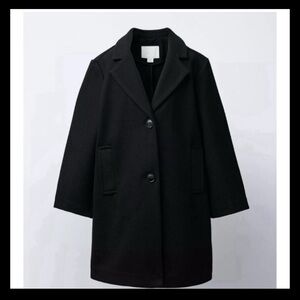 Zara lapel coat with front button closure long sleeve size 9/10 great condition